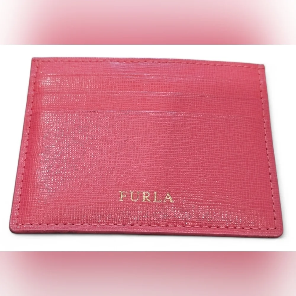 Furla Camelia Card Case In Saffiano Leathern Great Condition.